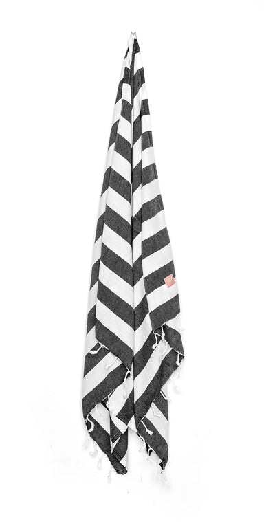 Luxurious hamam bath towel. Soft, absorbent, light weight, quick drying, aesthetically pleasing. Takes up little space. Ideal for bath, beach, travel, sports, yoga. Can also be used as a blanket or a scarf. Popular as a baby blanket. OEKO-TEX®, eco-friendly certification. 100% quality cotton. Black and white striped hammam towel
